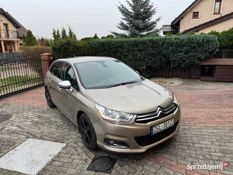 Używany Citroën C4 2013 Złoty Hatchback