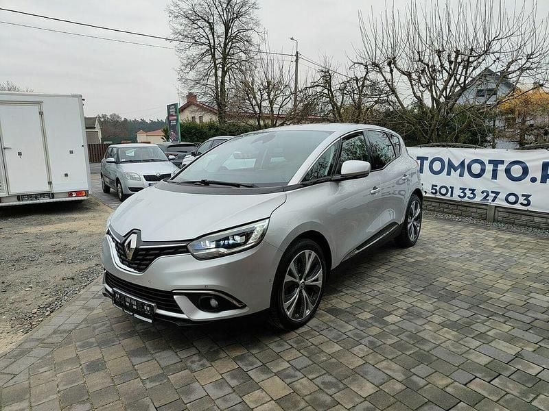Używany Renault Scénic IV 160 KM (117 kW) 2017 Srebrny (metalik) Minivan