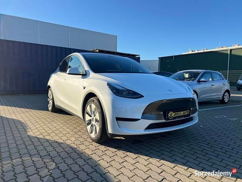 Używany 2024 Tesla Model Y SUV | 99 000 zł - Obraz 1/4