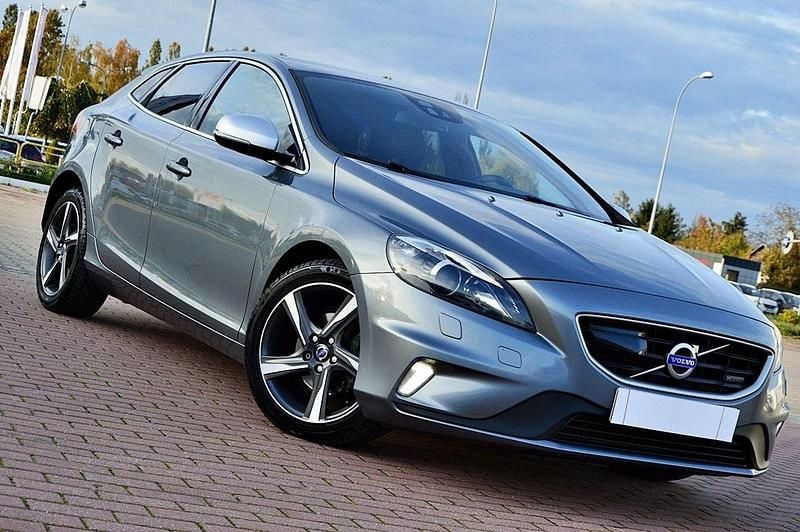Szary Używany 2015 Volvo V40 Kombi | 35 900 zł (Uczciwa cena) - Obraz 1/4