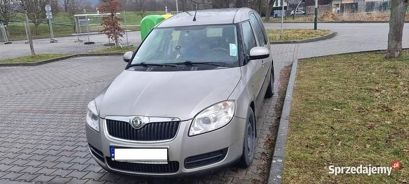 Używany Skoda Roomster 2008 Szary Minivan
