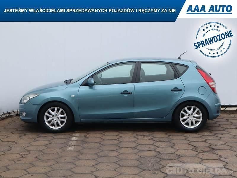 Używany Hyundai i30 2009 Błękitny