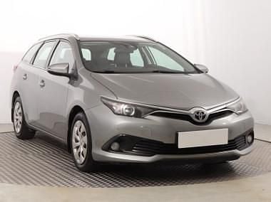 Używany Toyota Auris 112 KM (82 kW) 2017 Szary Kombi