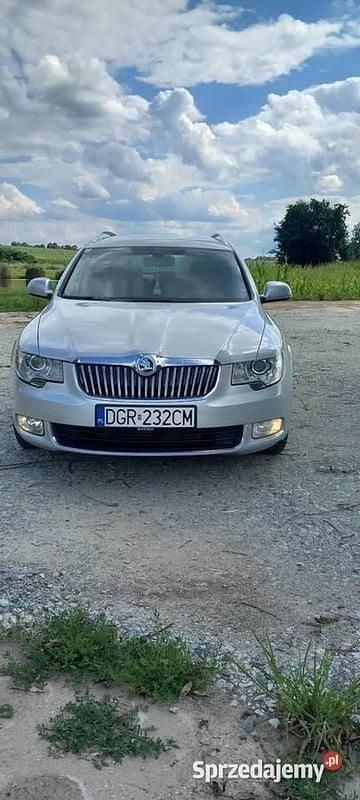 Używany 2012 Skoda Superb Kombi | 31 700 zł (Dobra cena) - Obraz 1/4