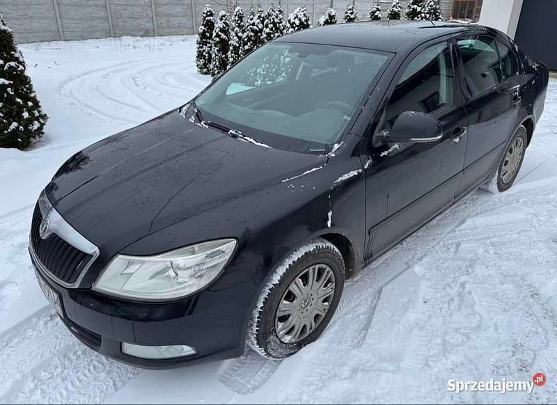 Używany Skoda Octavia 2010 Czarny Sedan/Limuzyna