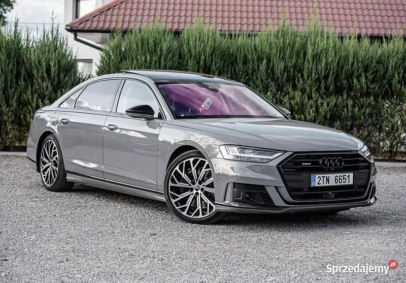 Szary Używany 2020 Audi A8 Sedan/Limuzyna | 289 050 zł - Obraz 1/4