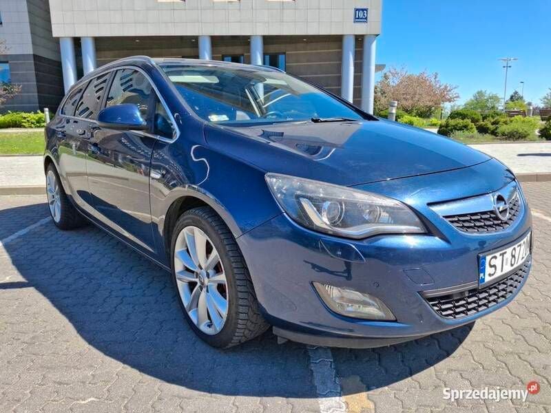 Używany 2011 Opel Astra Kombi | 20 900 zł - Obraz 1/4