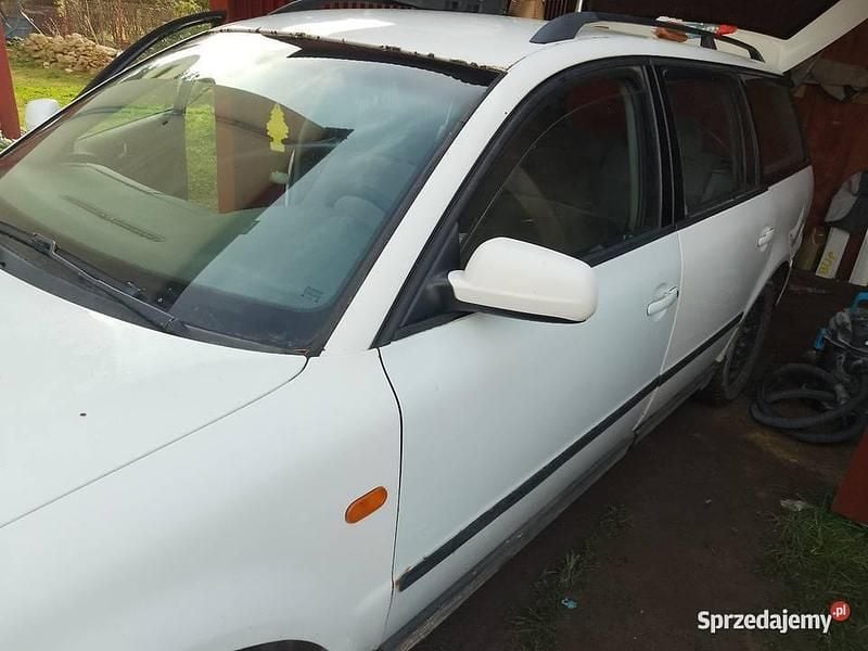 Biały Używany 1997 VW Passat Kombi | 1500 zł (Dobra cena) - Obraz 1/3