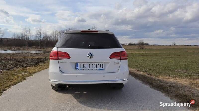 Używany VW Passat 2014 Biały Sedan/Limuzyna