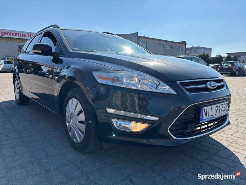 Czarny Używany 2011 Ford Mondeo Kombi | 24 900 zł (Uczciwa cena) - Obraz 1/4