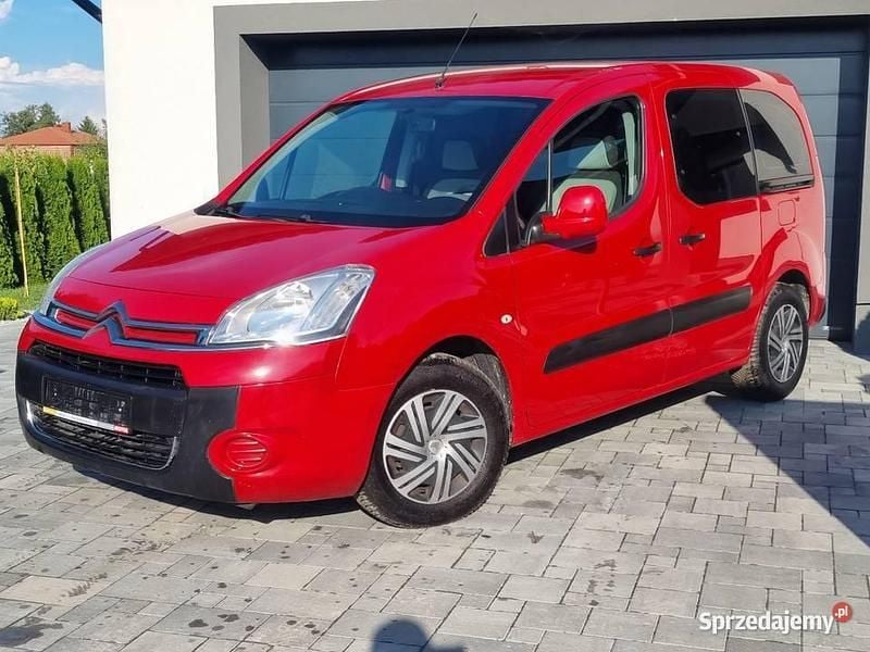 Używany Citroën Berlingo 2015 Czerwony Minivan