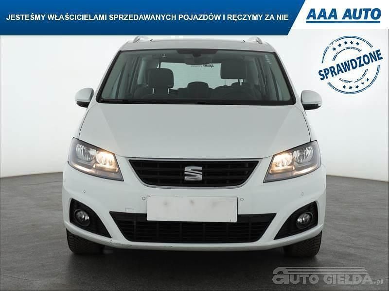 Używany Seat Alhambra 2016 Biały Minivan