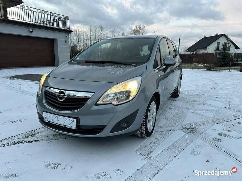 Używany Opel Meriva 140 KM (102 kW) 2012 Inny (metalik) Minivan
