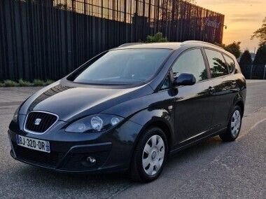 Szary Używany 2010 Seat Altea XL Minivan | 16 900 zł (Dość drogi) - Obraz 1/4