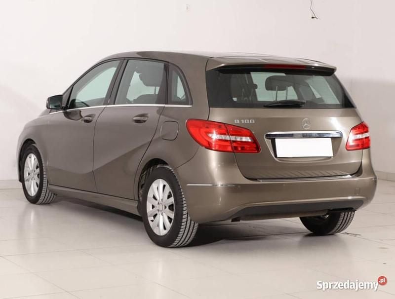 Używany Mercedes B180 2013 Beżowy Minivan