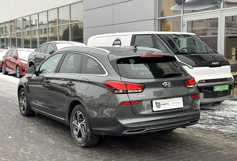 Używany Hyundai i30 Comfort 120 KM (88 kW) 2021 Szary (metalik) Kombi