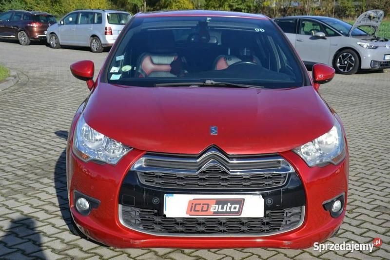 Bordowy Używany 2012 Citroën DS4 Hatchback | 14 500 zł - Obraz 1/4