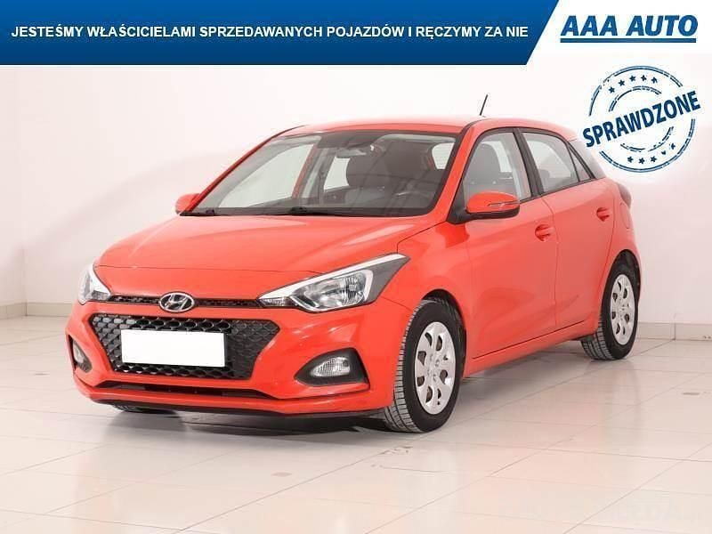 Używany Hyundai i20 84 KM (61 kW) 2019 Czerwony Hatchback