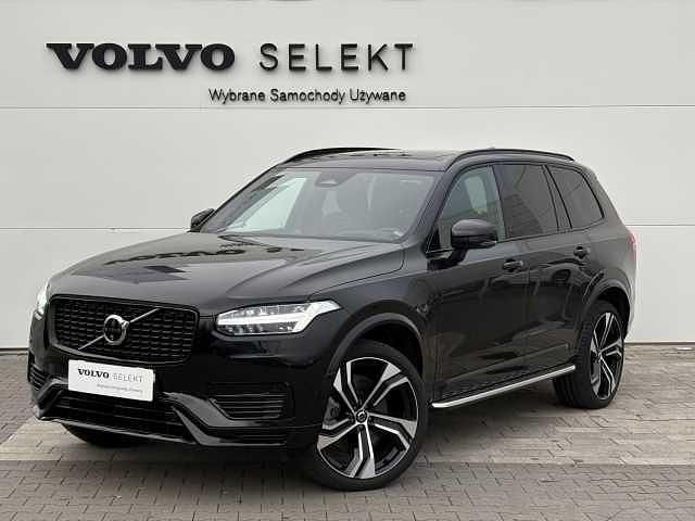 Czarny Używany 2025 Volvo XC90 SUV | 309 900 zł - Obraz 1/4