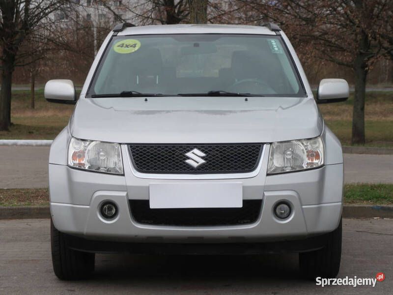 Srebrny Używany 2005 Suzuki Grand Vitara SUV | 16 999 zł (Uczciwa cena) - Obraz 1/4