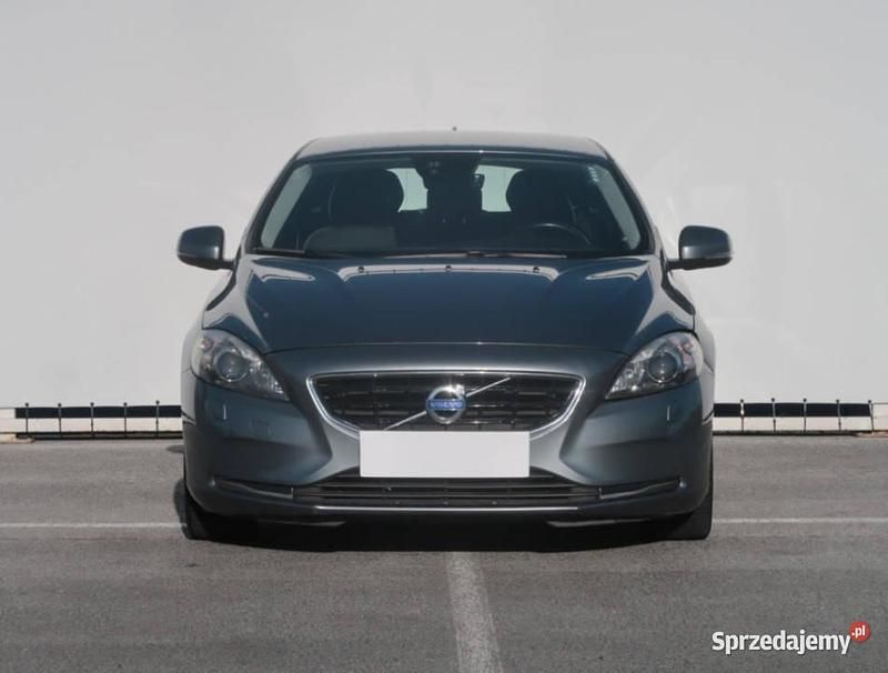 Szary Używany 2015 Volvo V40 Hatchback | 39 999 zł (Uczciwa cena) - Obraz 1/4