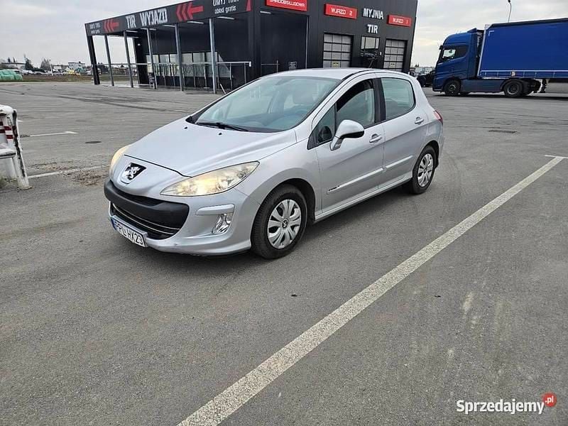 Srebrny Używany 2010 Peugeot 308 Hatchback | 11 900 zł (Uczciwa cena) - Obraz 1/4