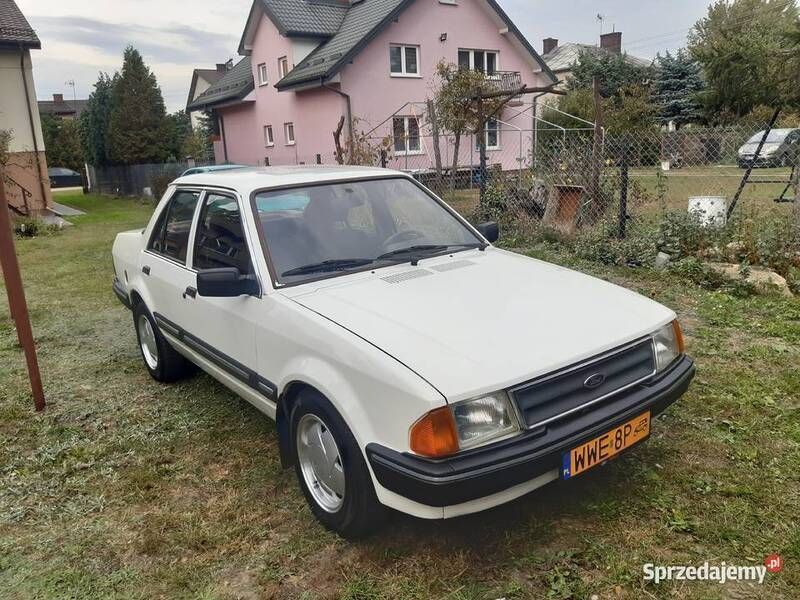 Używany Ford Orion 1985 Sedan/Limuzyna