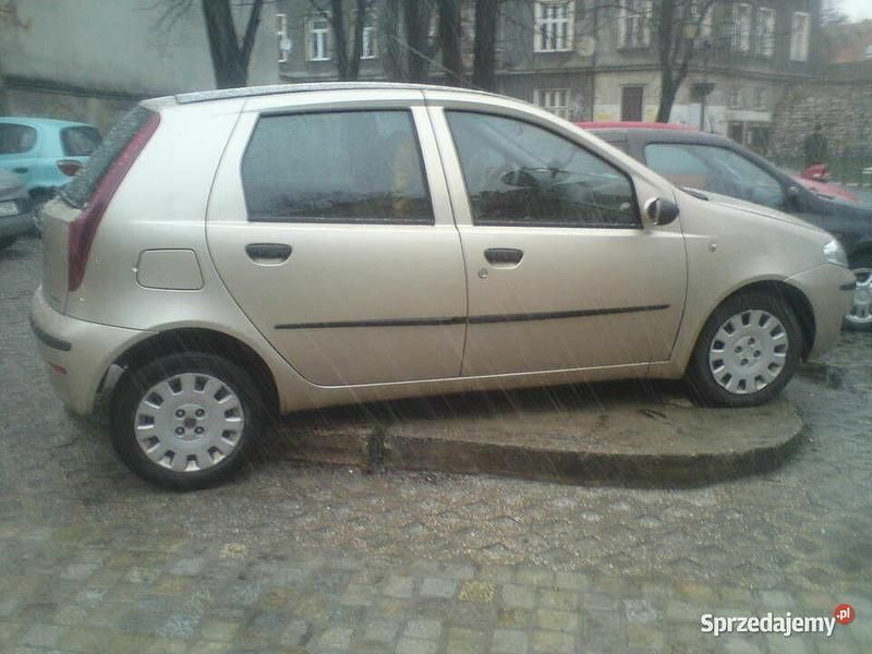 Używany Fiat Punto 2009 Inny kolor Hatchback