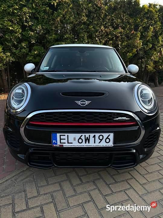 Czarny Używany 2016 Mini John Cooper Works Hatchback | 51 900 zł - Obraz 1/4