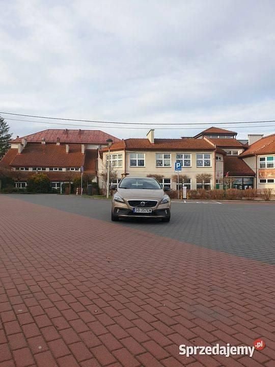 Używany Volvo V40 2014 Brązowy Hatchback