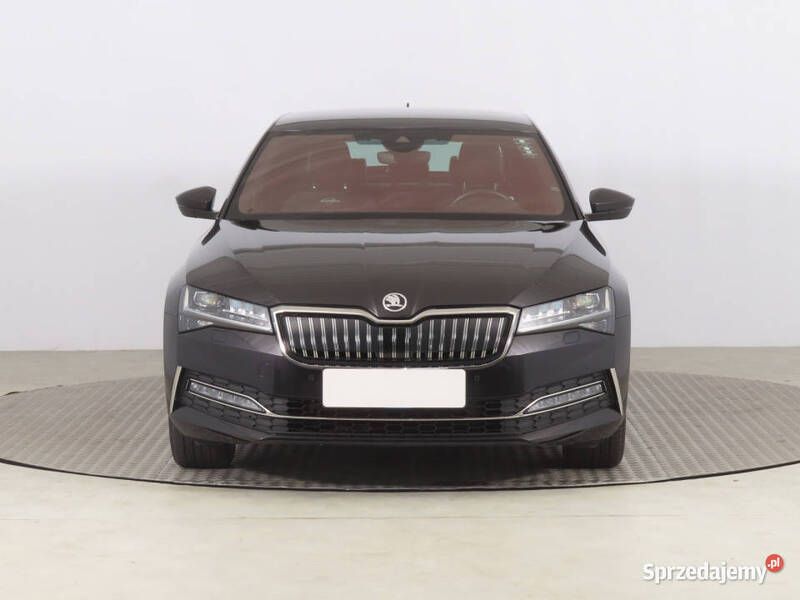 Czarny Używany 2020 Skoda Superb Sedan/Limuzyna | 99 500 zł (Uczciwa cena) - Obraz 1/4