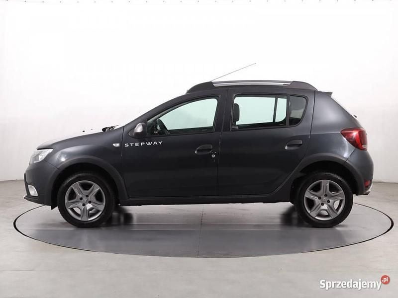 Używany Dacia Sandero 90 KM (66 kW) 2017 Szary Hatchback