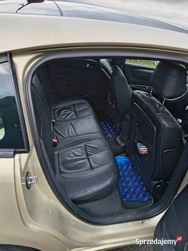 Używany Citroën C4 2005 Złoty Hatchback