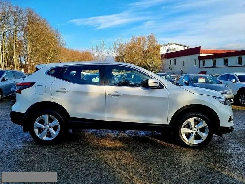 Używany Nissan Qashqai 2018 Biały SUV