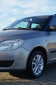 Używany Skoda Fabia 70 KM (51 kW) 2009 Beżowy Kombi