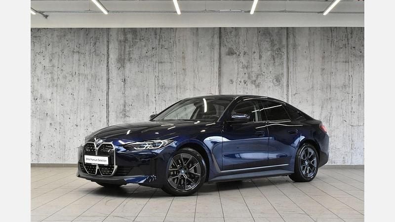 Niebieski tanzanite bmw individual metalizowany Używany 2023 BMW i4 Shadowline Sedan/Limuzyna | 184 800 zł - Obraz 1/3