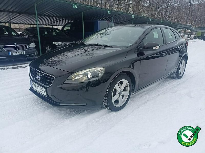 Używany Volvo V40 114 KM (83 kW) 2014 Czarny Hatchback
