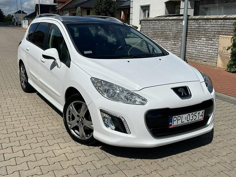 Biały Używany 2012 Peugeot 308 SW Kombi | 17 999 zł (Uczciwa cena) - Obraz 1/4
