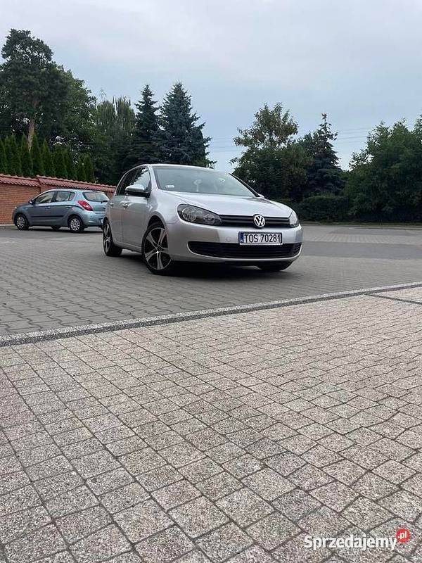 Używany VW Golf VI 2009 Srebrny Hatchback
