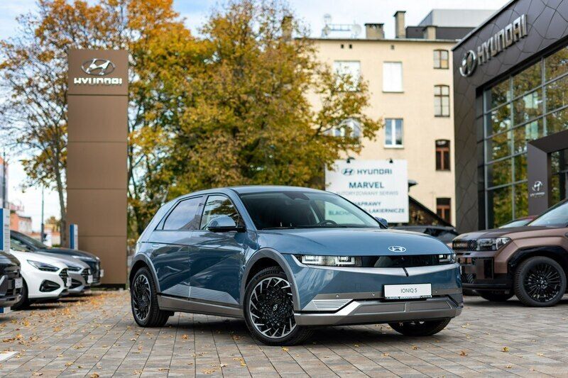Niebieski (metalik) Nowe 2024 Hyundai Ioniq 5 SUV | 233 000 zł - Obraz 1/4