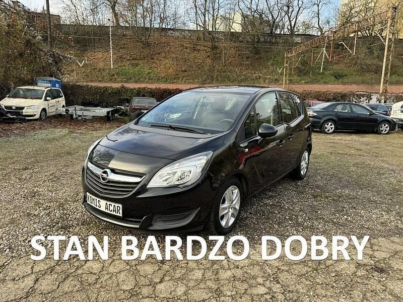 Czarny Używany 2014 Opel Meriva Minivan | 17 900 zł (Dobra cena) - Obraz 1/4