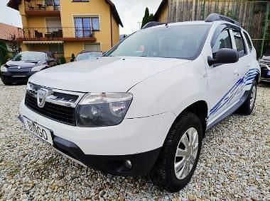 Biały Używany 2010 Dacia Duster SUV | 28 600 zł (Uczciwa cena) - Obraz 1/4