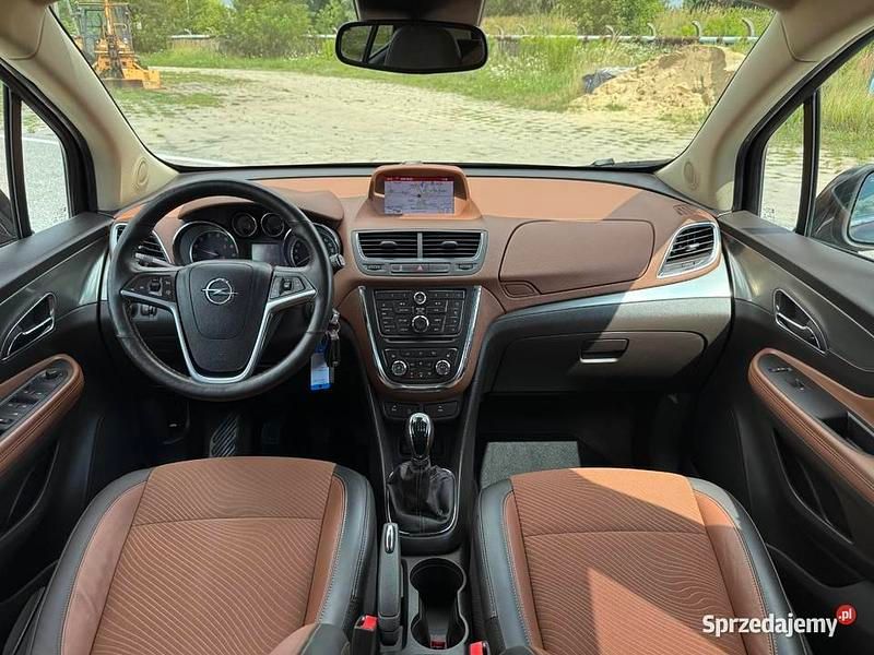 Brązowy Używany 2013 Opel Mokka SUV | 39 950 zł (Uczciwa cena) - Obraz 1/4