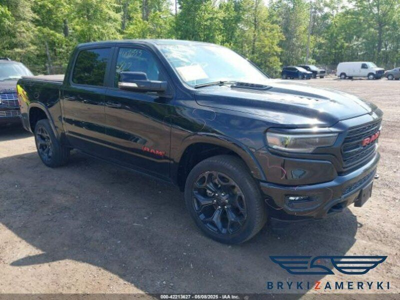 Czarny Używany 2022 RAM 1500 Pickup | 105 250 zł - Obraz 1/3