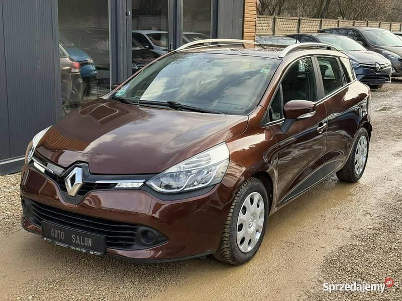 Używany Renault Clio GrandTour 90 KM (66 kW) 2014 Brązowobeżowy Kombi