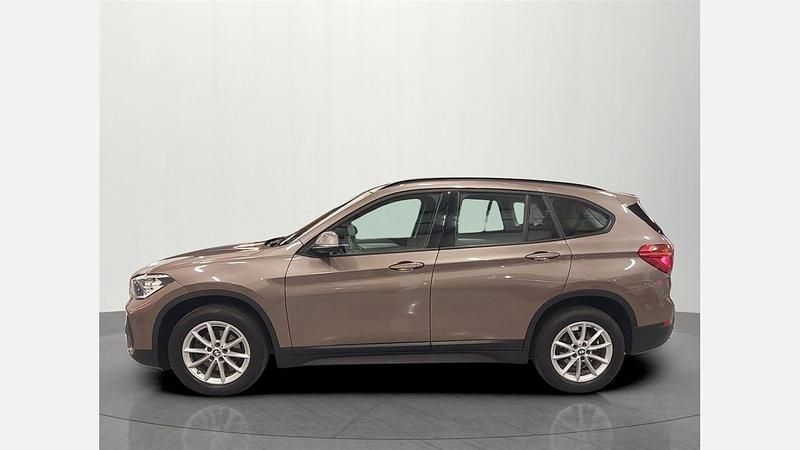 Używany BMW X1 Performance 140 KM (102 kW) 2020 Jucarobeige metallic metalizowany SUV