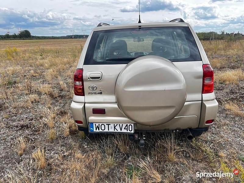 Używany Toyota RAV4 116 KM (85 kW) 2005 Złoty SUV