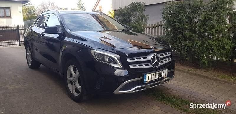 Używany Mercedes GLA200 2018 Czarny SUV
