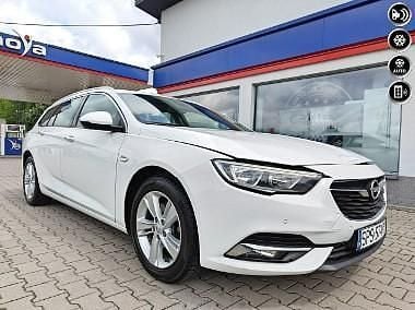 Biały Używany 2018 Opel Insignia Country Tourer Kombi | 23 500 zł (Super Cena) - Obraz 1/4