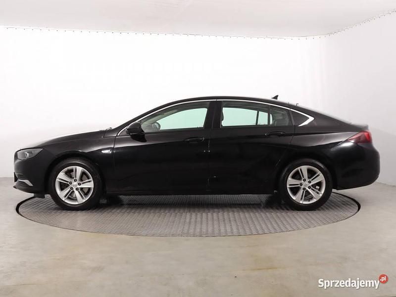 Używany Opel Insignia 2019 Czarny Sedan/Limuzyna